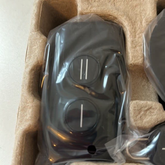 NEW- The Sharper Image portable key finder - Picture 10 of 12